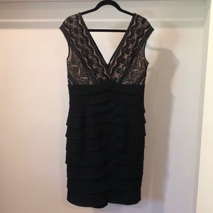 Black sleeveless dress